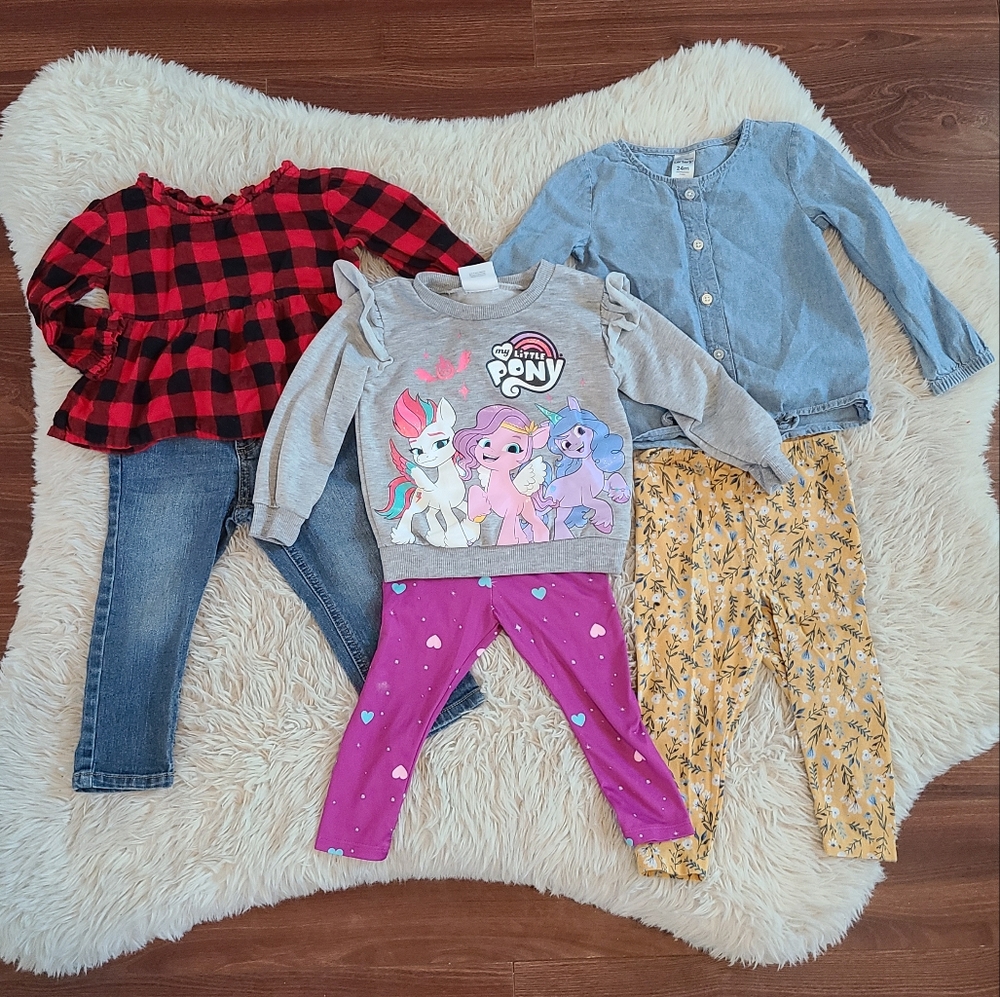 Lot of Cute outfits for toddler girl 24 months